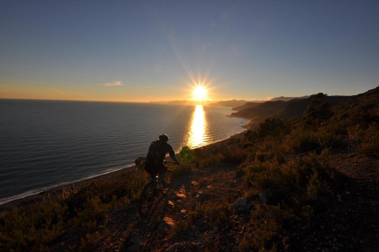 Residence Finale Bike And Beach Finale Ligure Buitenkant foto